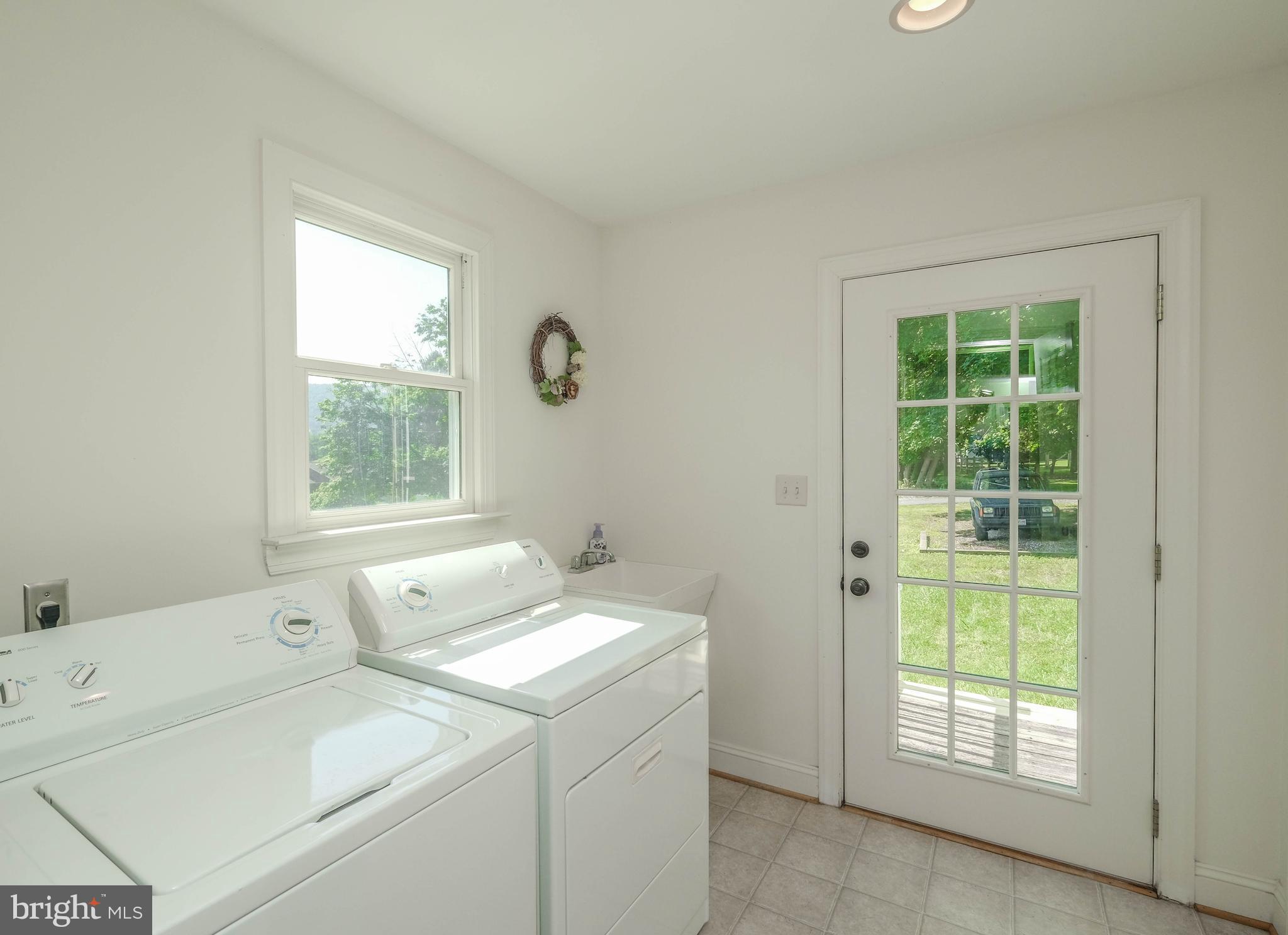 1143 West Ridge Street Harpers Ferry, WV 25425 - Photo 21 of 62
