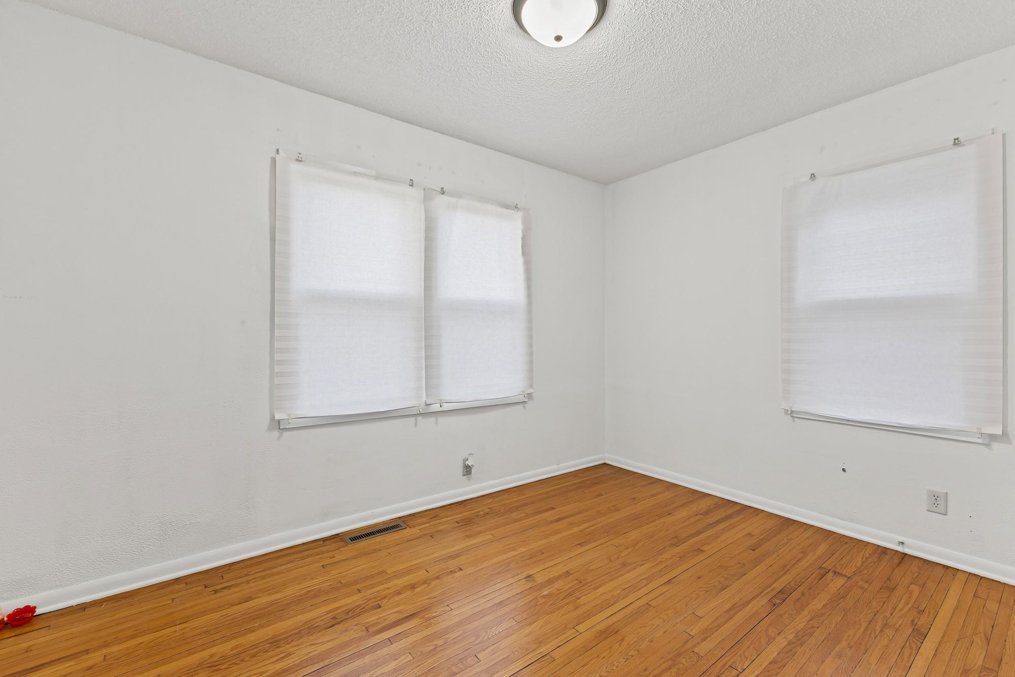 917 Jessie Street St. Paul, MN 55130 - Photo 11 of 31