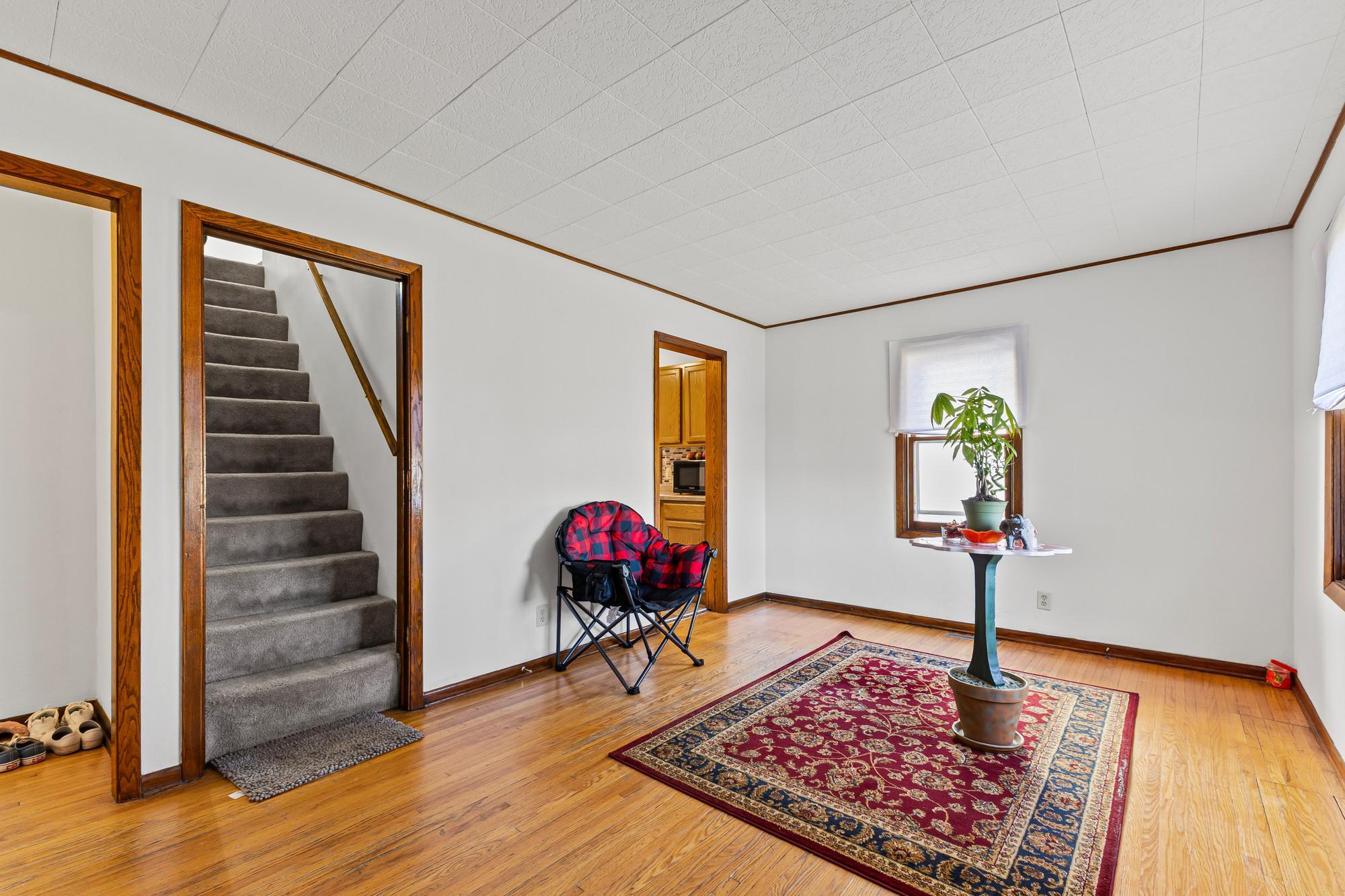 917 Jessie Street St. Paul, MN 55130 - Photo 6 of 31