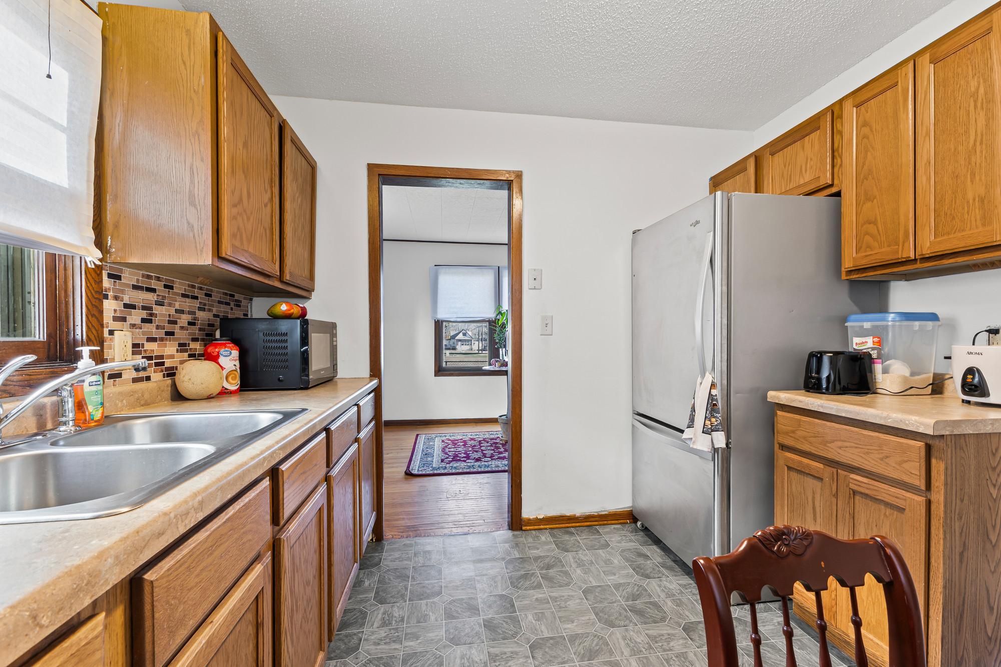 917 Jessie Street St. Paul, MN 55130 - Photo 9 of 31