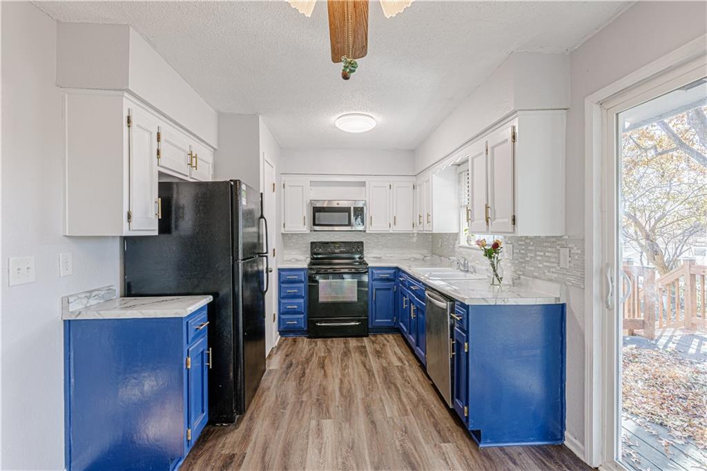 1205 Southeast 5th Street Lee's Summit, MO 64063 - Photo 11 of 35