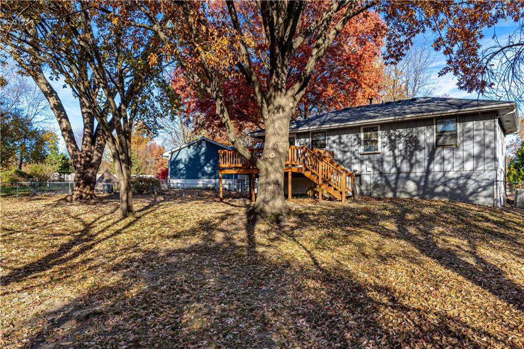 1205 Southeast 5th Street Lee's Summit, MO 64063 - Photo 26 of 35