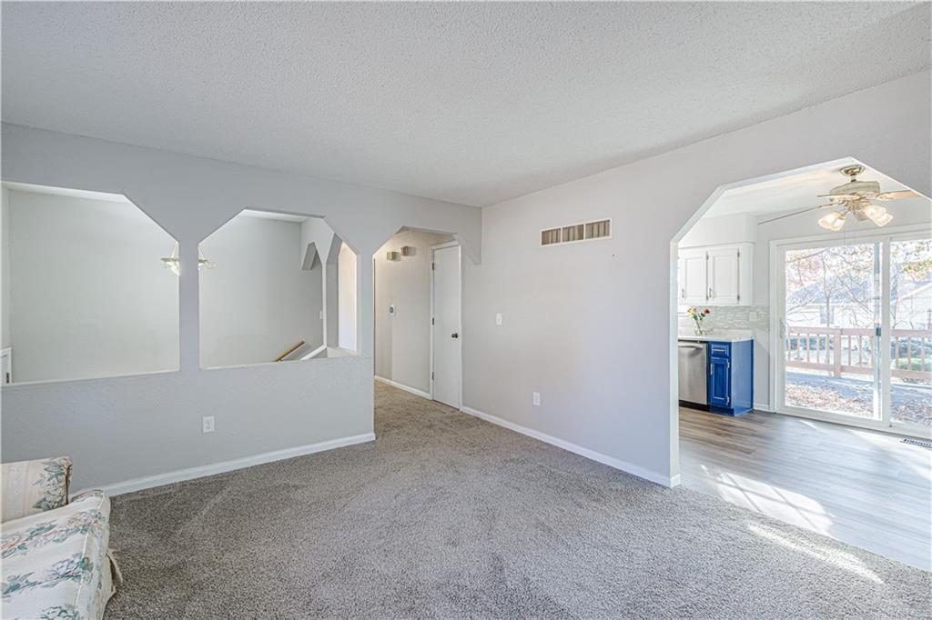 1205 Southeast 5th Street Lee's Summit, MO 64063 - Photo 8 of 35