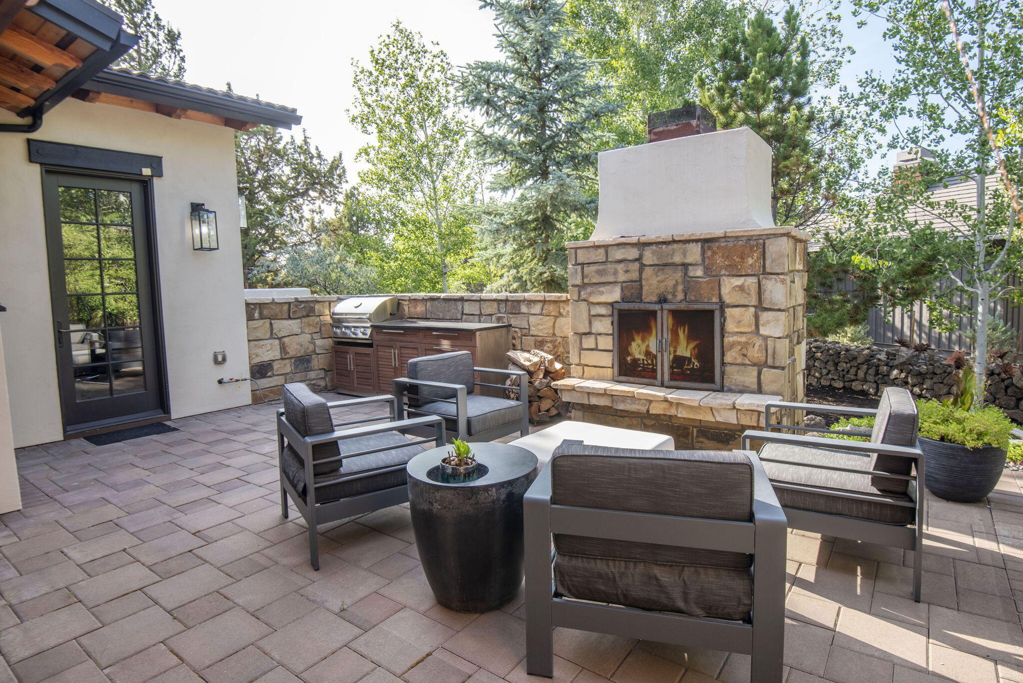23062 Canyon View Loop Bend, OR 97701 - Photo 18 of 64 60-web-or-mls-DSC_2235