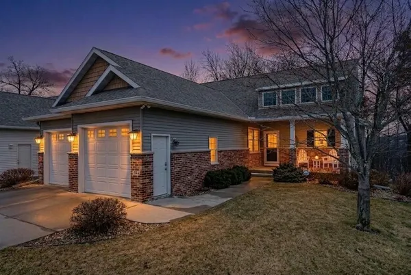 $630,000 | 1544 Salem Court Southwest, Rochester, MN 55902