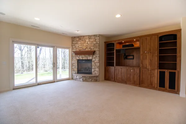 $630,000 | 1544 Salem Court Southwest, Rochester, MN 55902