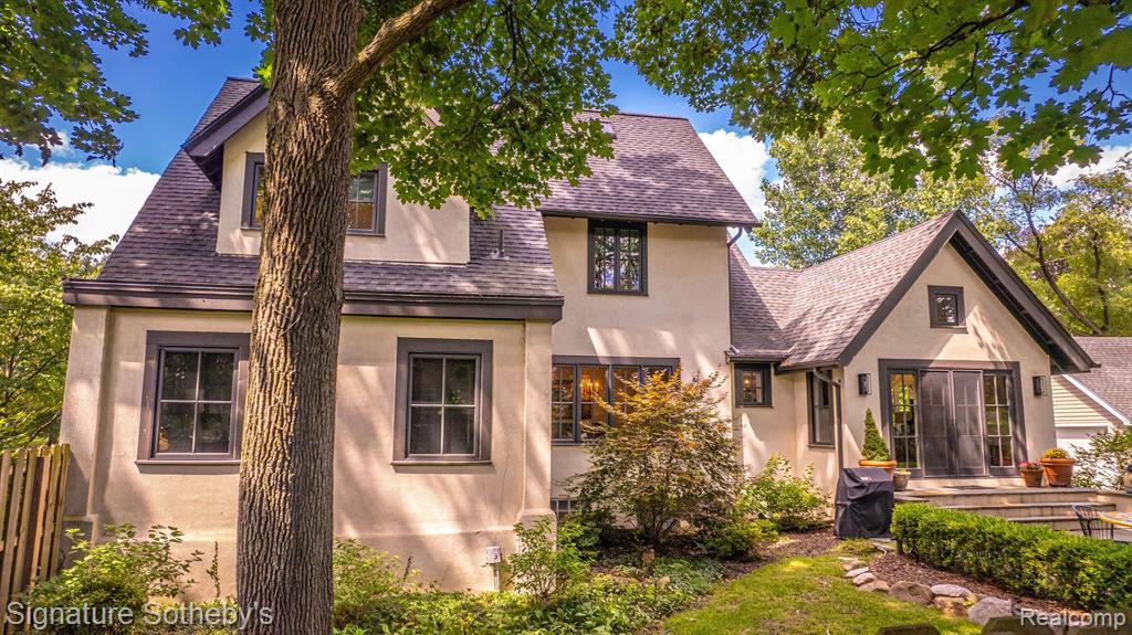 1347 Yorkshire Road Birmingham, MI 48009 - Photo 32 of 35