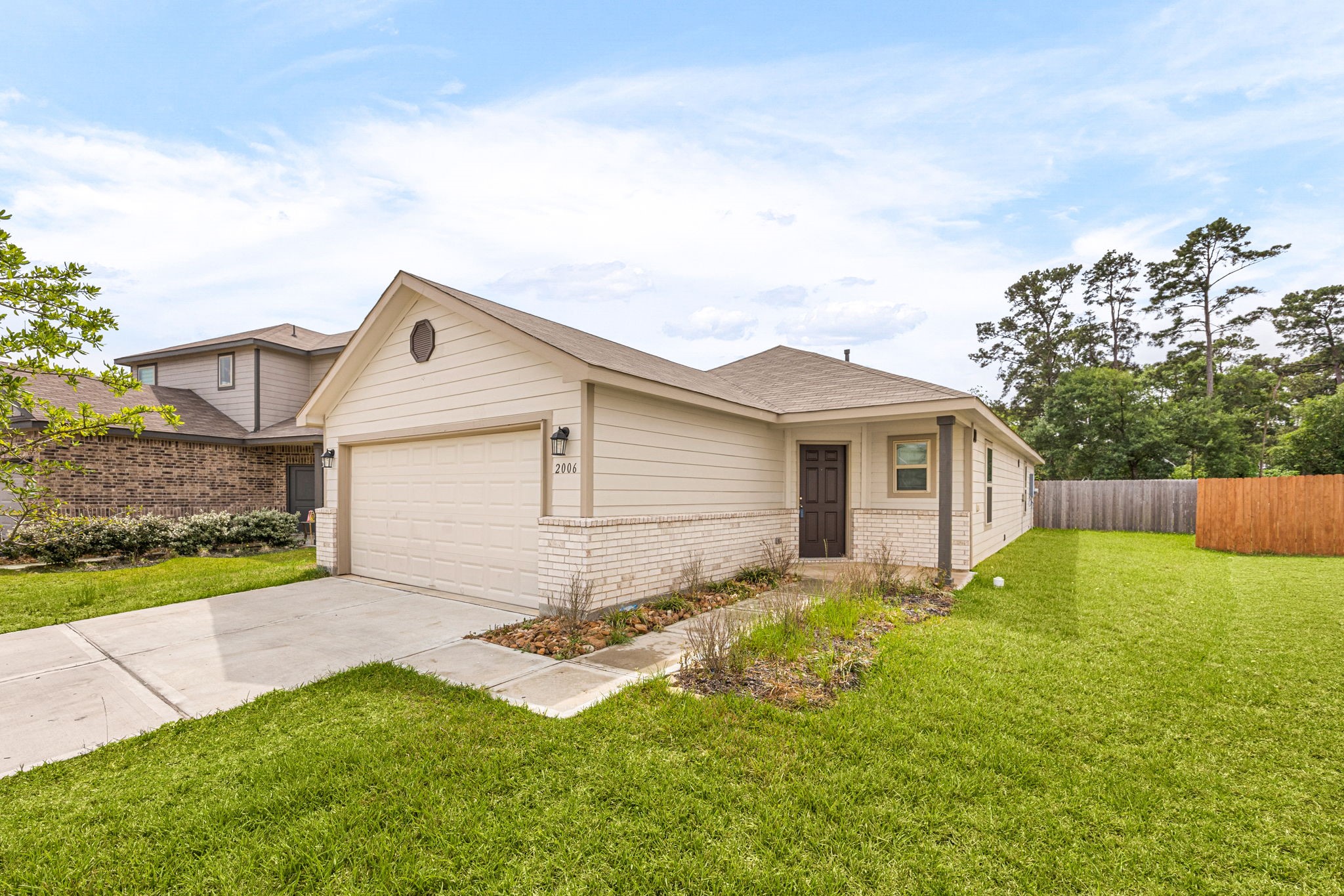 2006 Brixham Bluff Lane Spring, TX 77373 - Photo 2 of 26