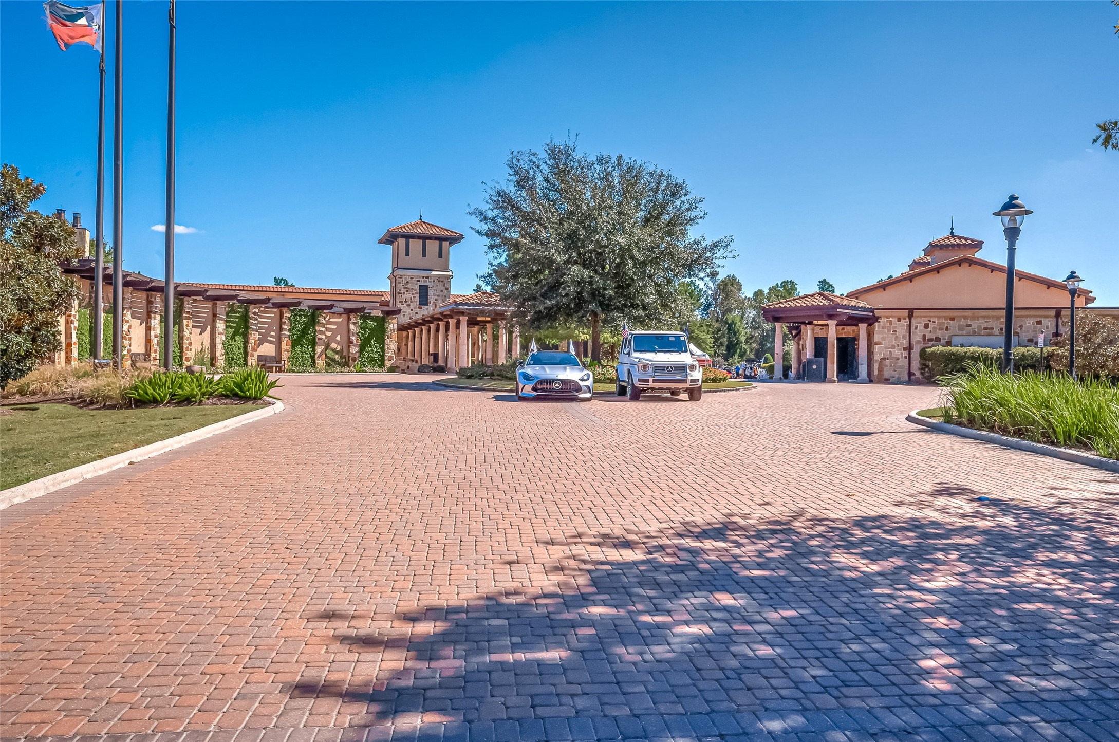 39 Pronghorn Place Spring, TX 77389 - Photo 36 of 39 a street view with large trees
