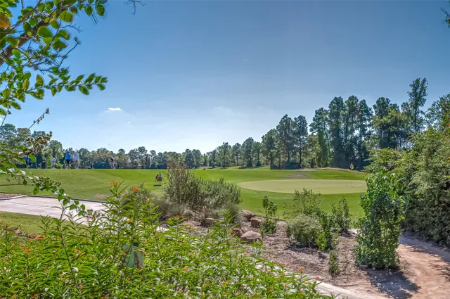 $625,000 | 39 Pronghorn Place, Spring, TX 77389