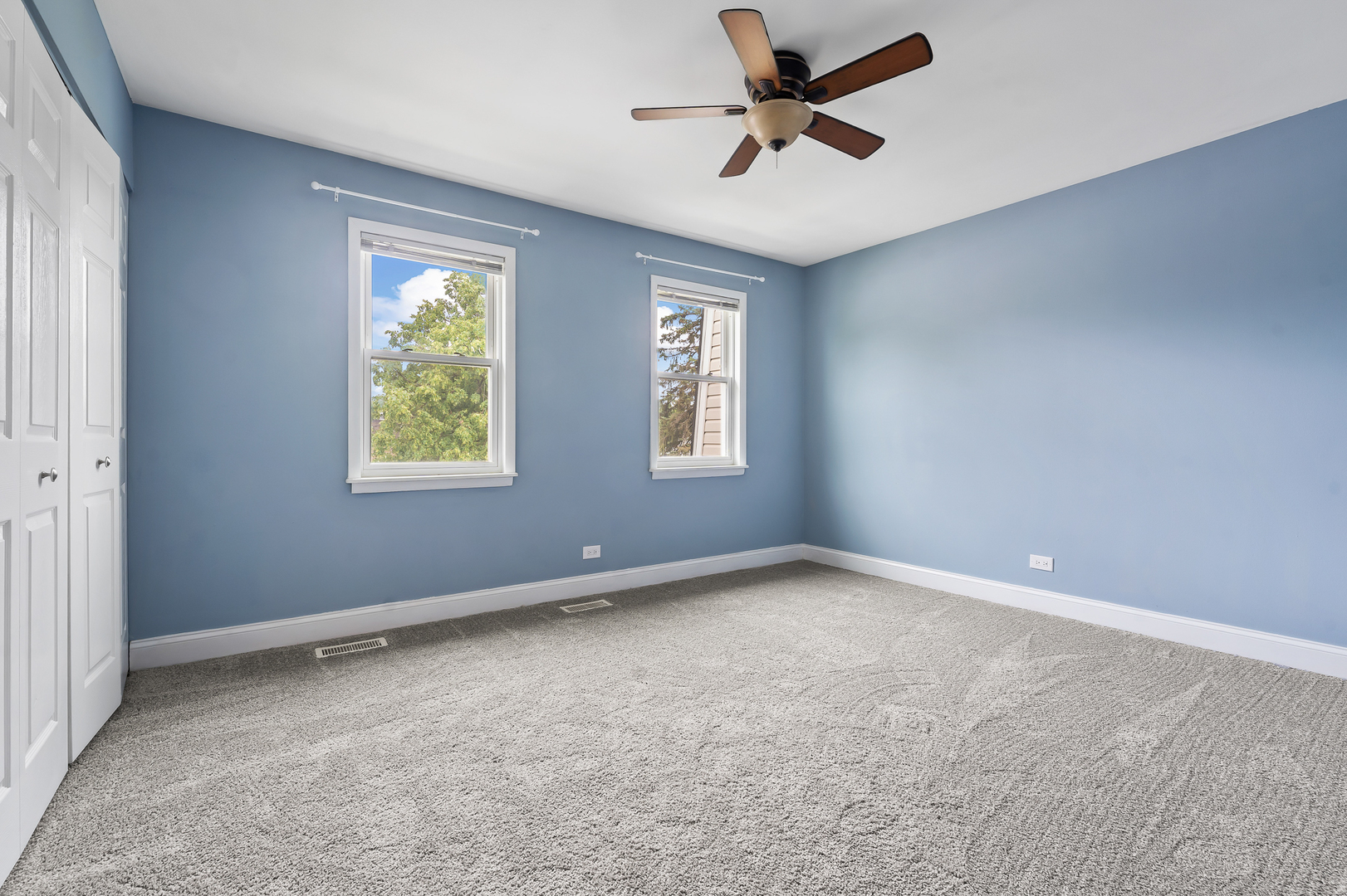 362 Rodenburg Road Roselle, IL 60172 - Photo 15 of 19 an empty room with windows and fan