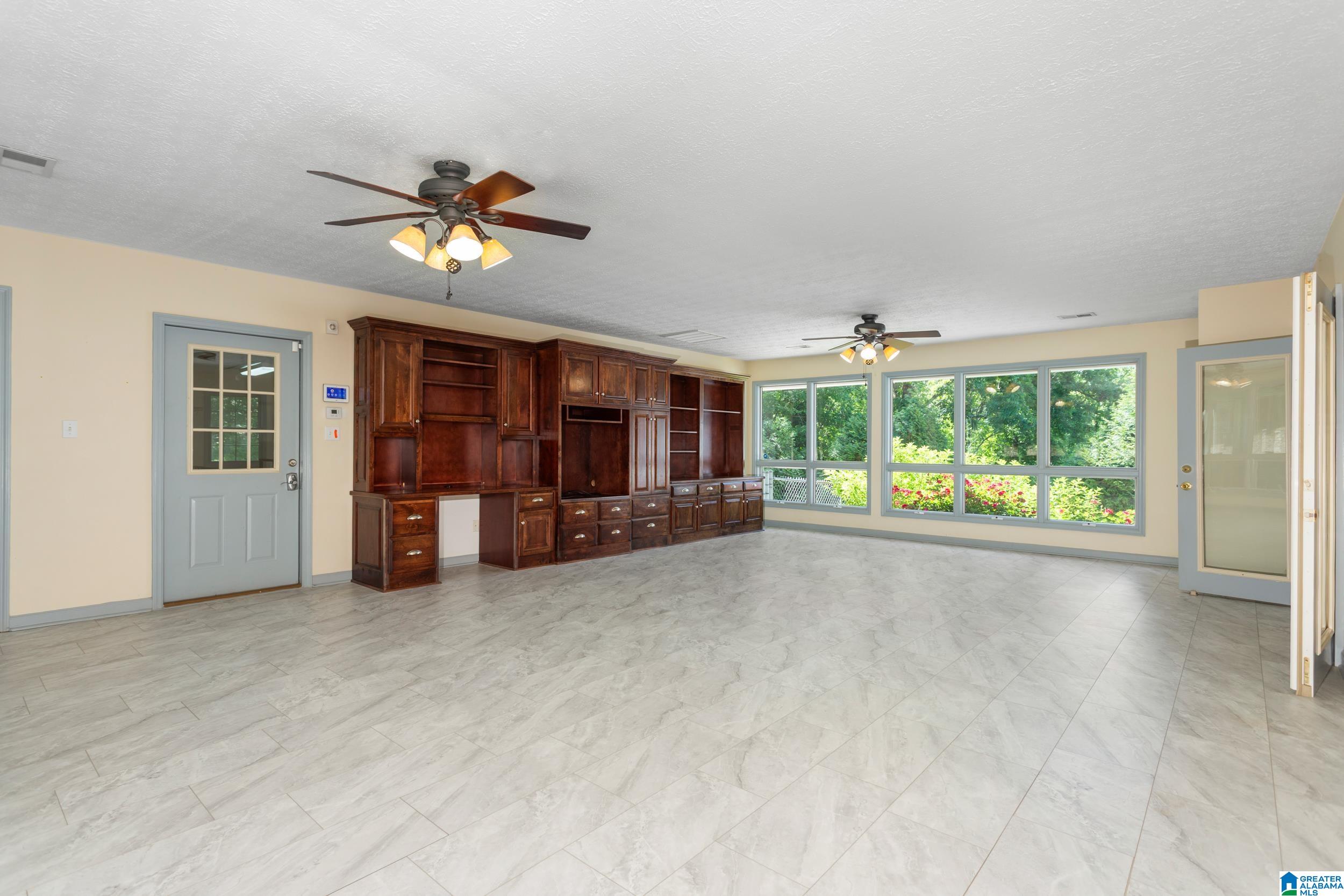 605 Crestview Road Anniston, AL 36207 - Photo 13 of 44