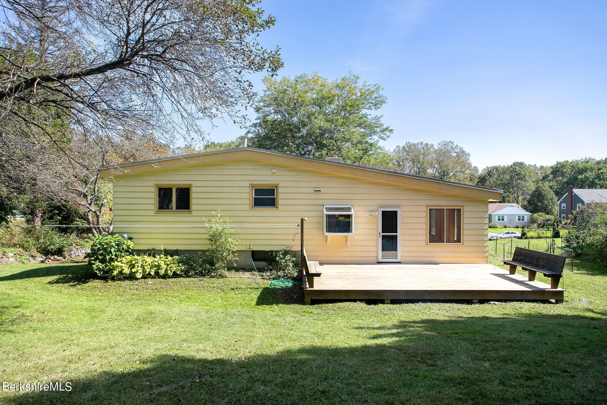 69 Valentine Road Pittsfield, MA 01201 - Photo 22 of 26 0010