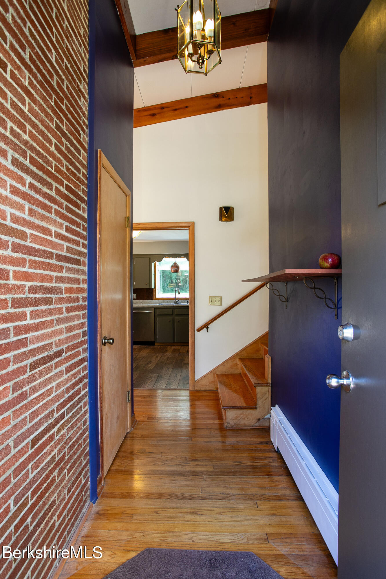 69 Valentine Road Pittsfield, MA 01201 - Photo 4 of 26 0012