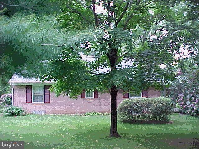 803 Dorsea Road Lancaster, PA 17601 - Photo 2 of 3 Gallery Image 2