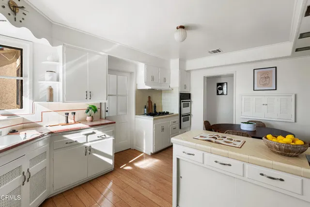 $1,150,000 | 1563 Valencia Avenue, Pasadena, CA 91104