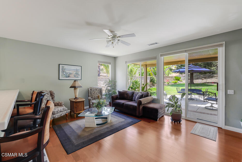 2262 Rudolph Drive Simi Valley, CA 93065 - Photo 13 of 36 2262 Rudolph Drive-8