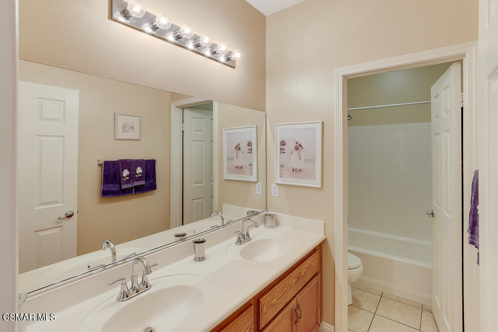 2262 Rudolph Drive Simi Valley, CA 93065 - Photo 16 of 36 2262 Rudolph Drive-11