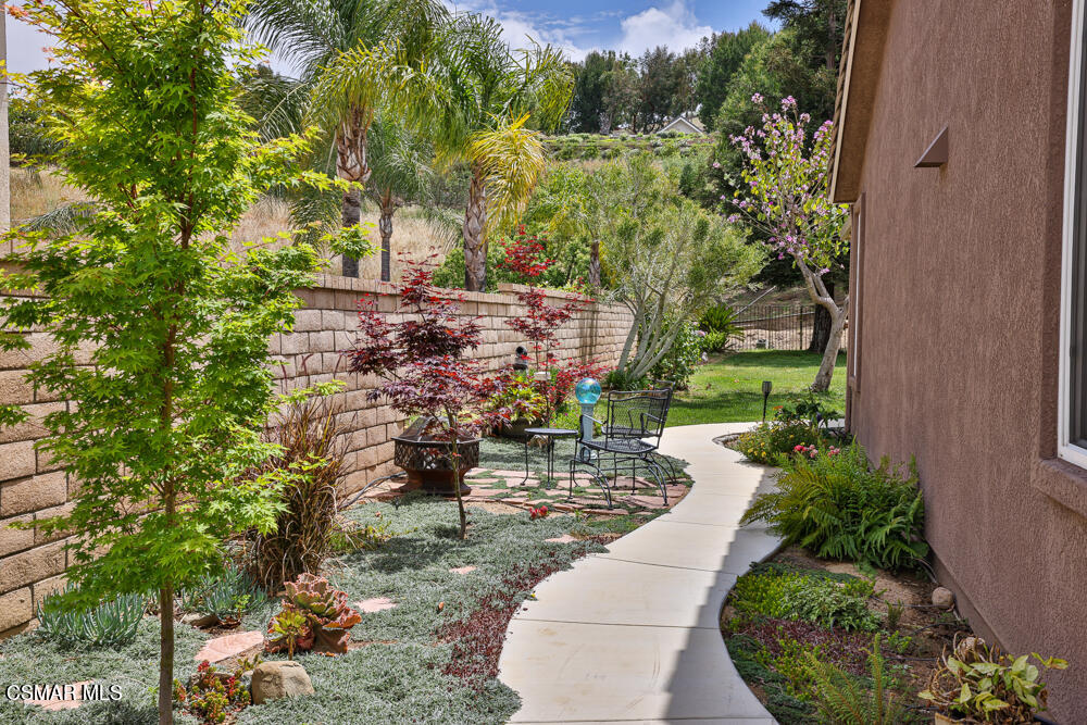2262 Rudolph Drive Simi Valley, CA 93065 - Photo 32 of 36 8I6A7053