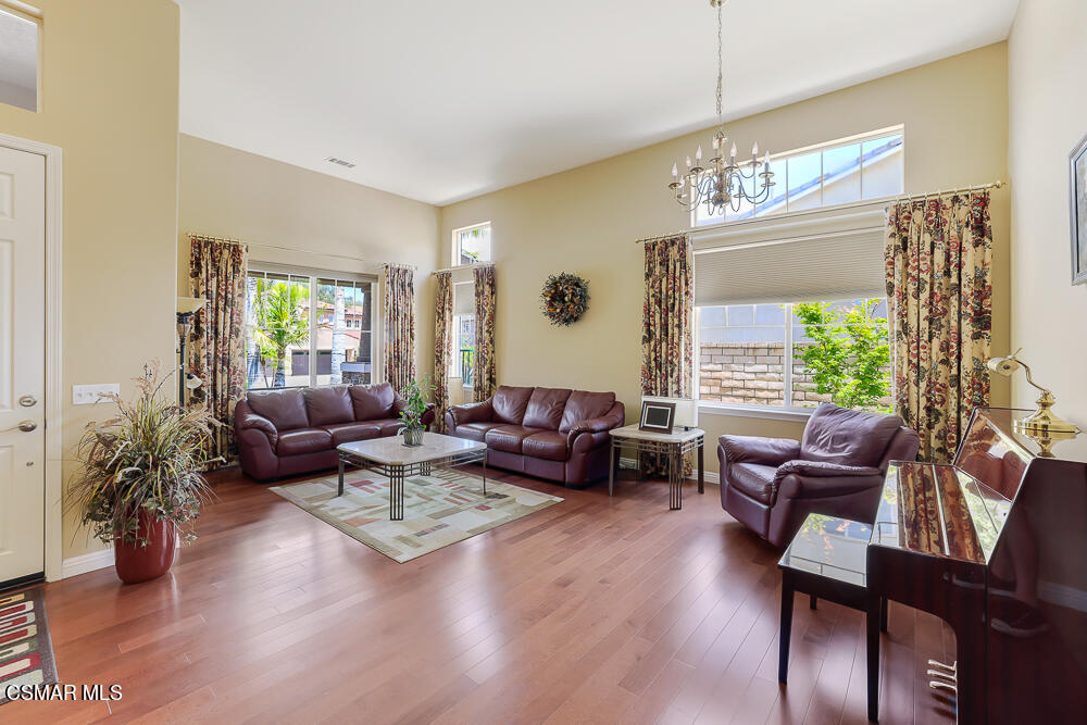 2262 Rudolph Drive Simi Valley, CA 93065 - Photo 6 of 36 2262 Rudolph Drive-1