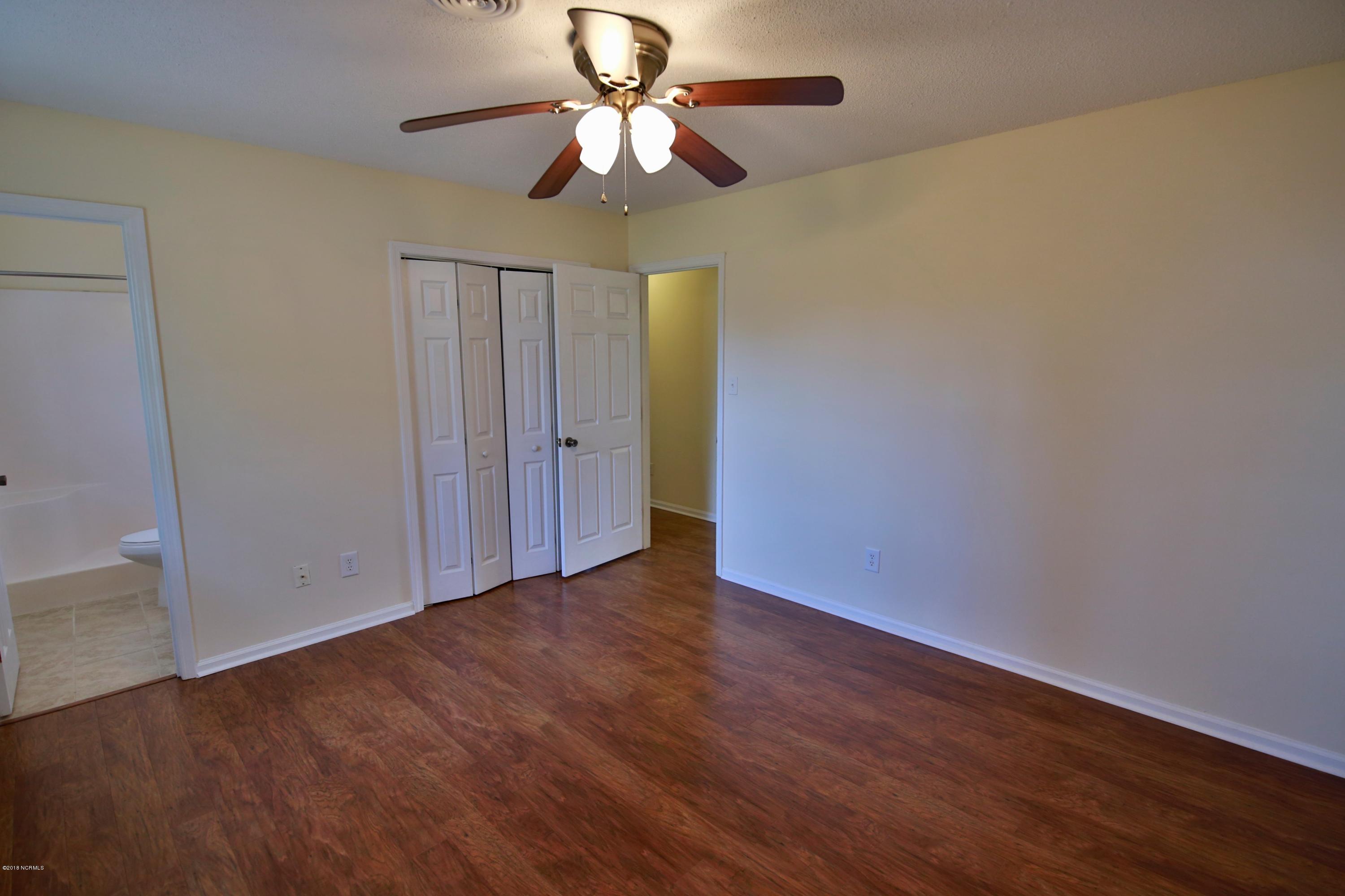 302 Riggs Road Hubert, NC 28539 - Photo 17 of 26 _P9A0804