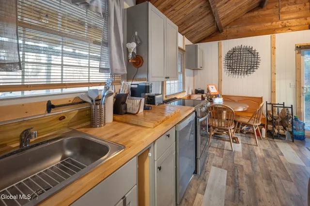 $460,000 | 12295 Highway 23, Ashland, NY 12407