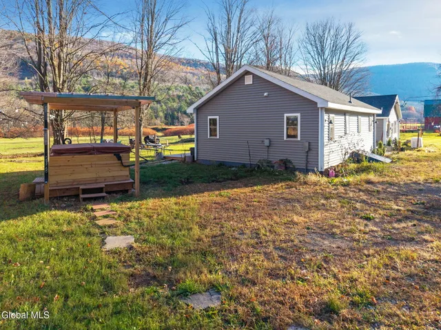 $460,000 | 12295 Highway 23, Ashland, NY 12407
