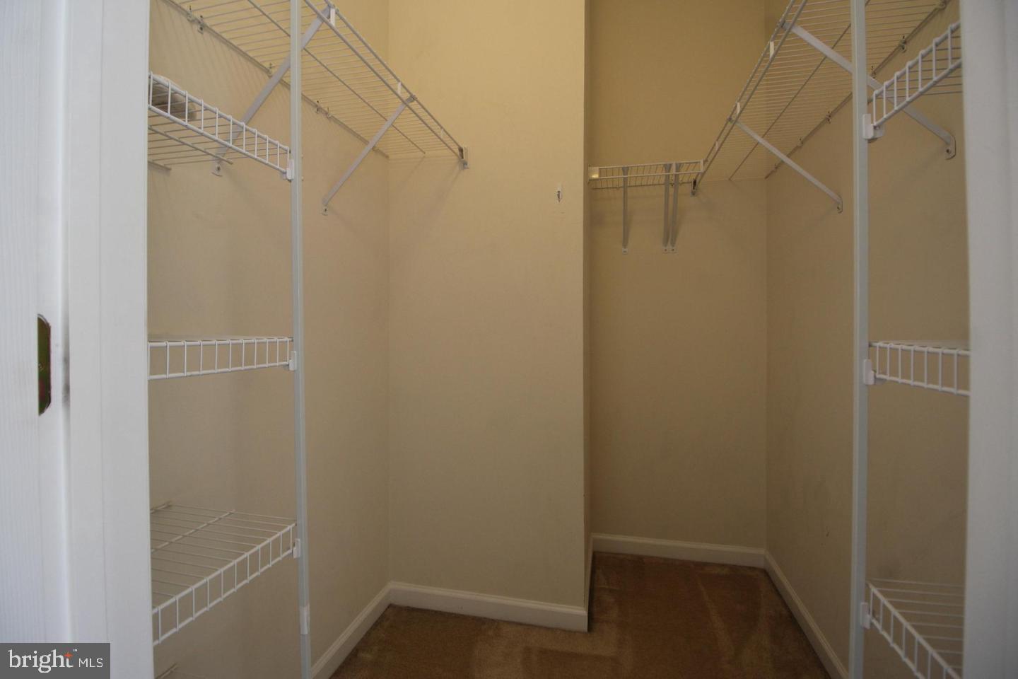 25073 Riding Center Drive Chantilly, VA 20152 - Photo 19 of 29 Gallery Image 19