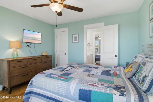 $1,550,000 | 1254 Ocean Boulevard West, Holden Beach, NC 28462