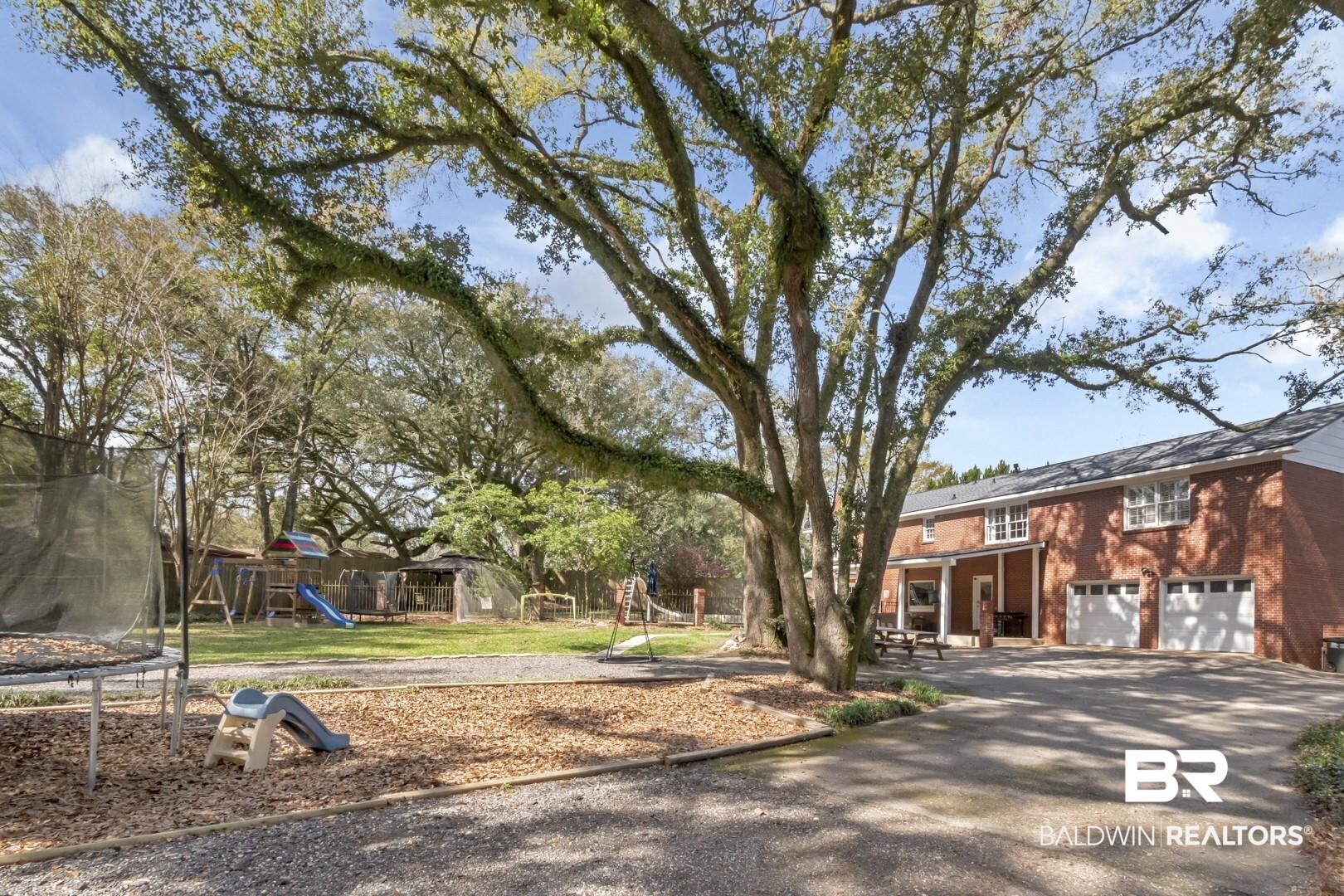 1508 Oak Cliff Court Mobile, AL 36609 - Photo 36 of 49