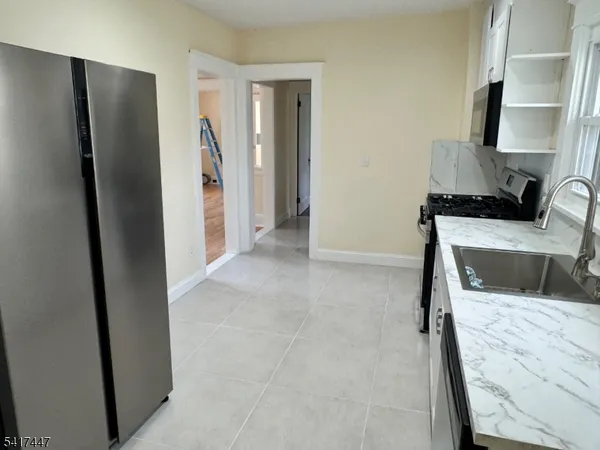 $2,700 | 209 Knoll Road, Lake Hiawatha, NJ 07034