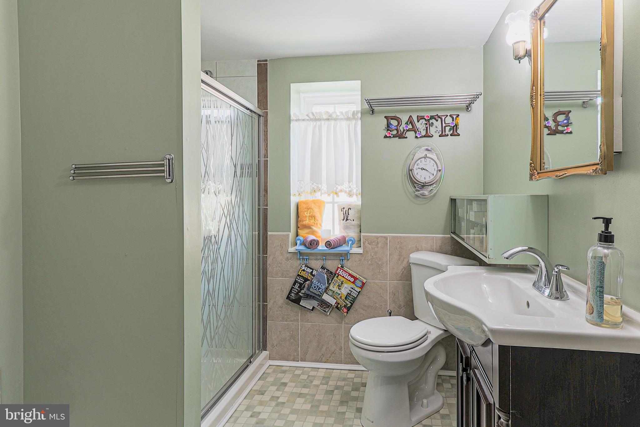 101 Apple Road Newark, DE 19711 - Photo 21 of 47 Private full bathroom