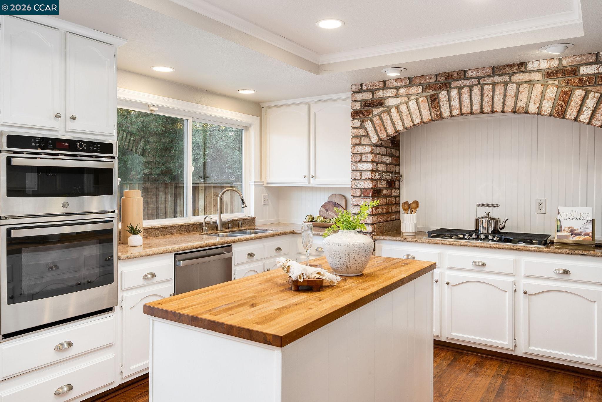 633 Lomond Circle San Ramon, CA 94583 - Photo 12 of 39