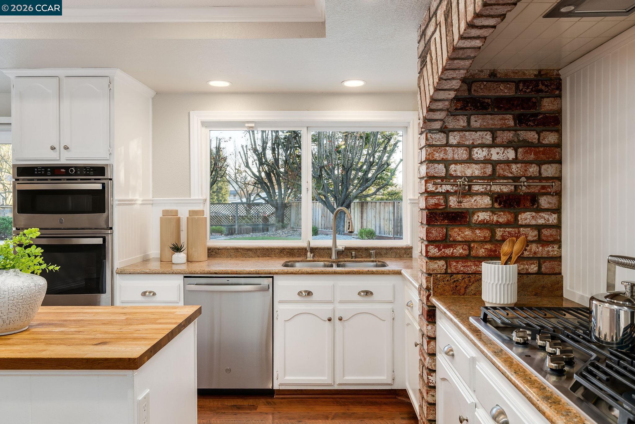 633 Lomond Circle San Ramon, CA 94583 - Photo 10 of 39