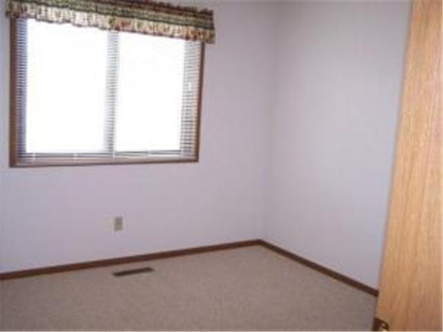97 Conner Circle Circle Rochester, MN 55902 - Photo 7 of 10
