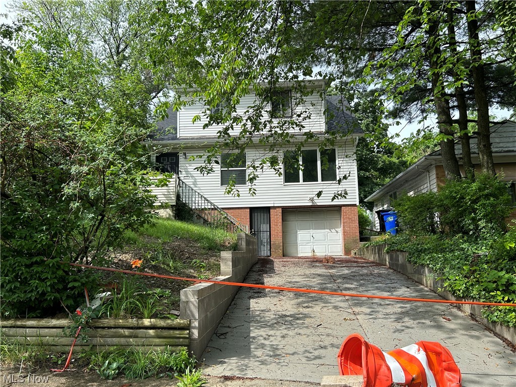1818 Reyburn Road Cleveland, OH 44112 - Photo 1 of 12