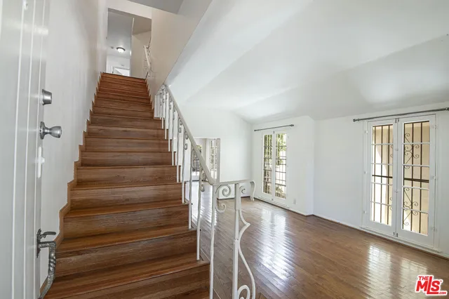 $5,200 | 6140 West 6th Street, Los Angeles, CA 90048