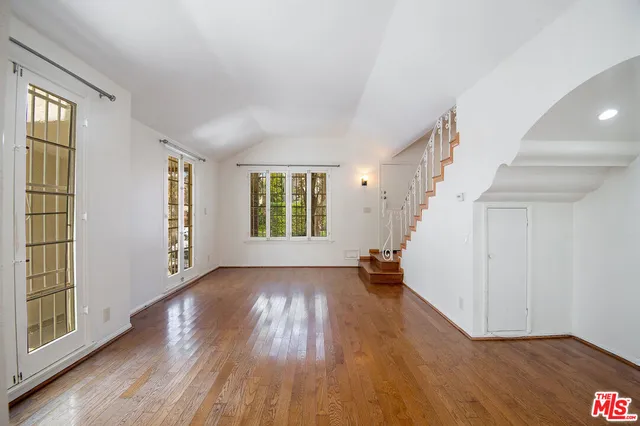 $5,200 | 6140 West 6th Street, Los Angeles, CA 90048