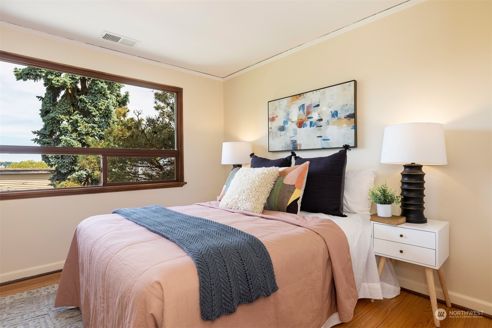 318 Halladay Street Seattle, WA 98109 - Photo 23 of 31