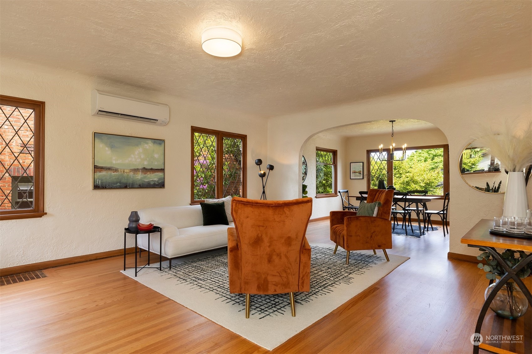 318 Halladay Street Seattle, WA 98109 - Photo 5 of 31