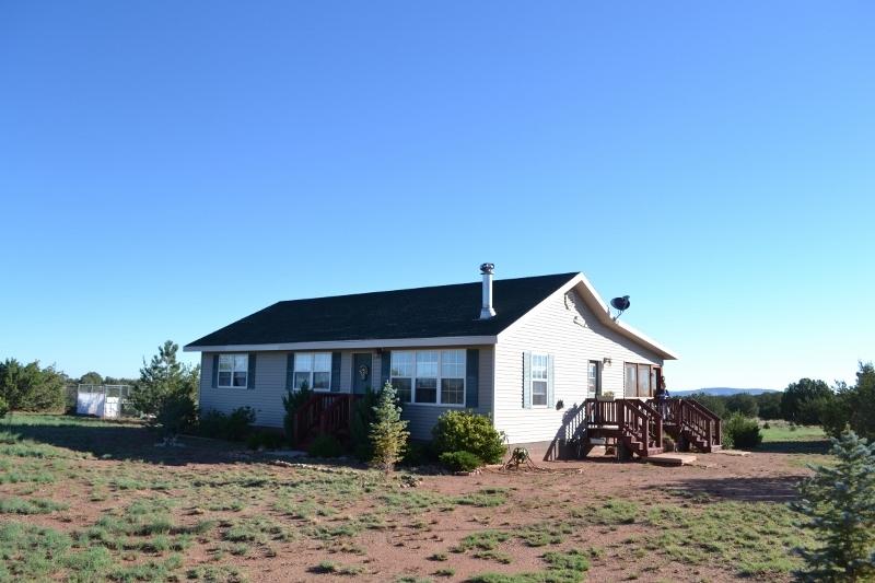 123 County Road Concho, AZ 85924 - Photo 1 of 55