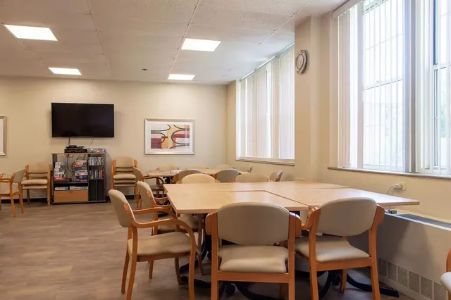 $1,175 | 330 Main Street, Fairhaven, MA 02719