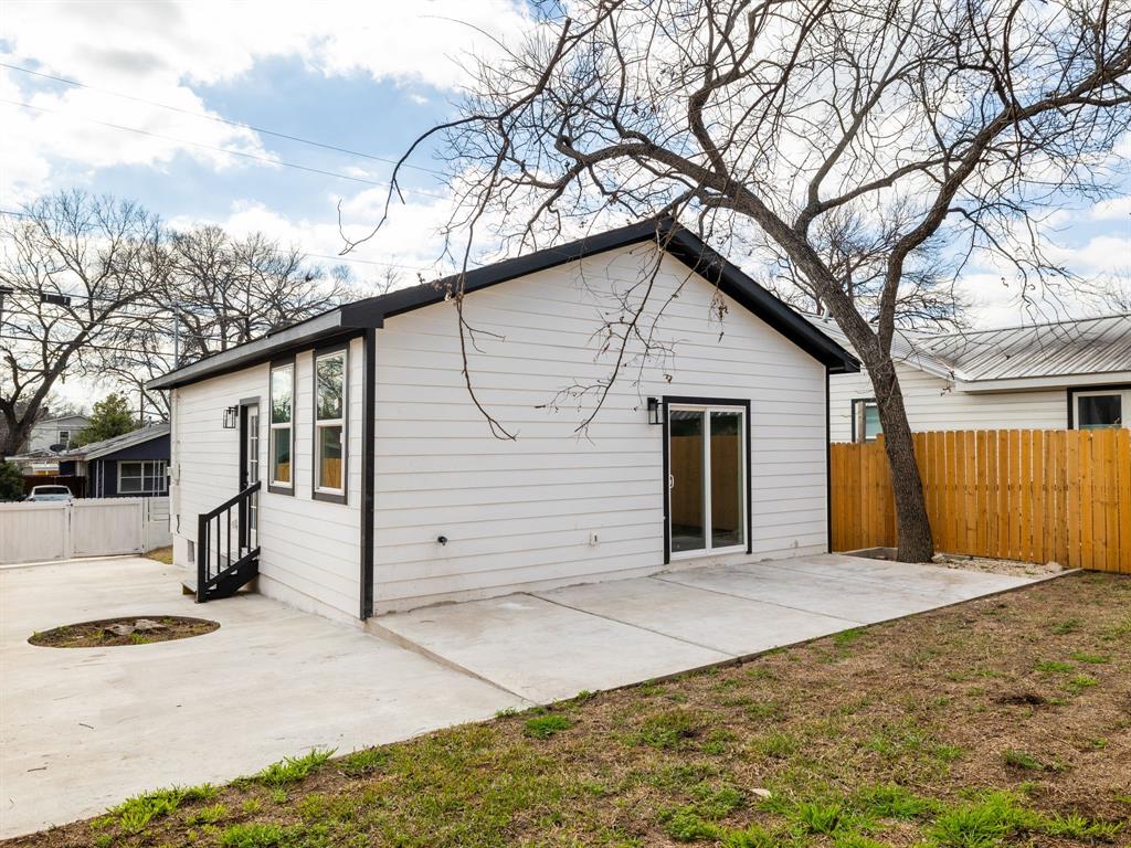 2308 Santa Maria Street Austin, TX 78702 - Photo 21 of 32