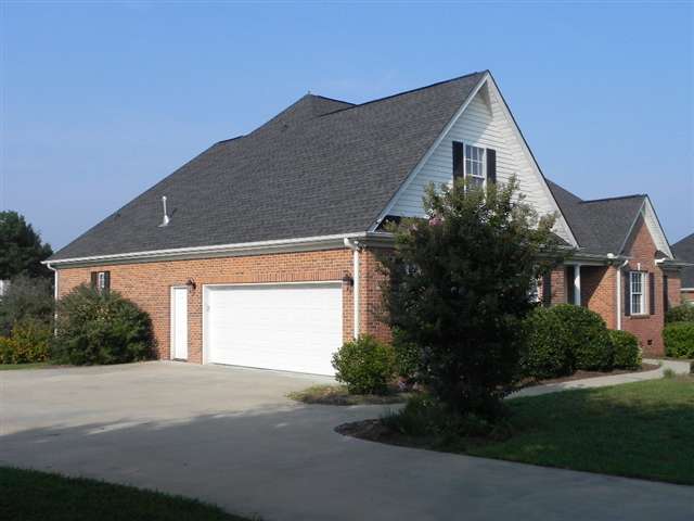 107 Ellsworth Lane Anderson, SC 29621 - Photo 2 of 25