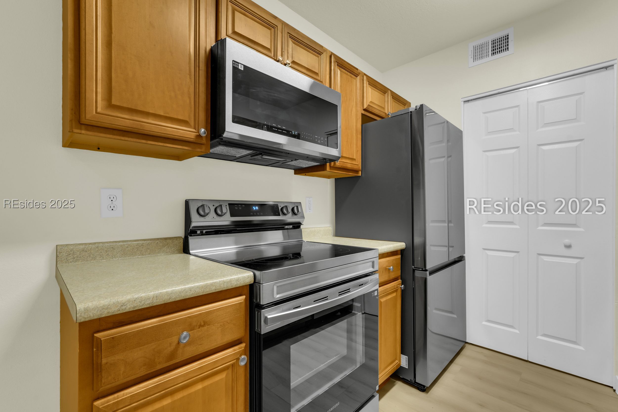 897 Fording Island Road, Unit 102 Bluffton, SC 29910 - Photo 9 of 37