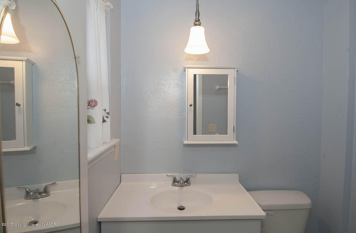 5310 Alvarado Road Amarillo, TX 79106 - Photo 15 of 29 MASTER BATH VIEW 2