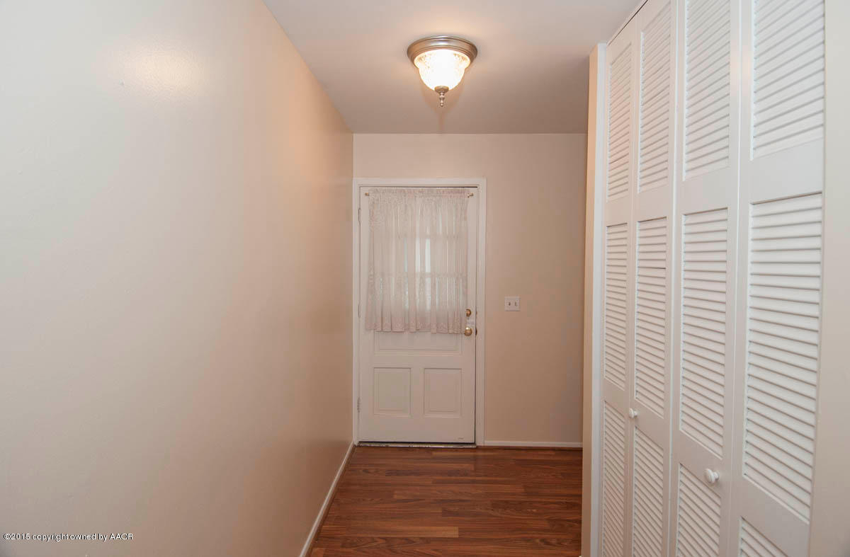 5310 Alvarado Road Amarillo, TX 79106 - Photo 3 of 29 ENTRY