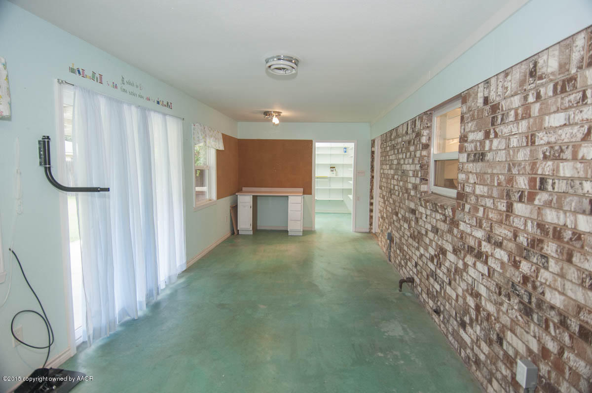 5310 Alvarado Road Amarillo, TX 79106 - Photo 26 of 29 SUN ROOM VIEW 2