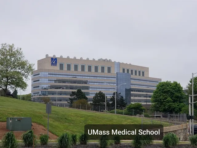 $1,965 | 586 Franklin Street, Unit 1, Worcester, MA 01604