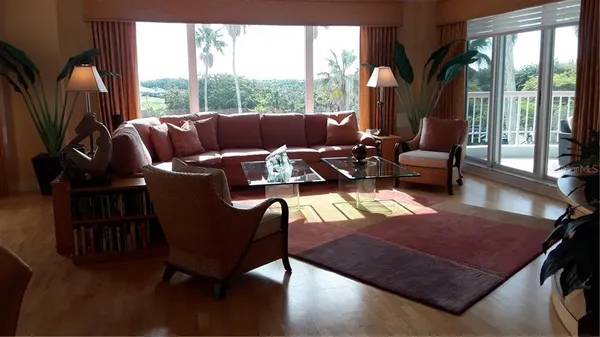 $10,000 | 455 Longboat Club Road, Unit 401, Longboat Key, FL 34228